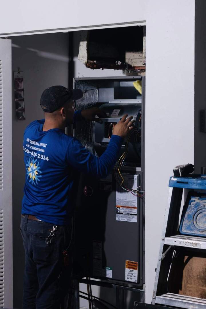 Commercial Air Conditioner Maintenance Miami-Dade