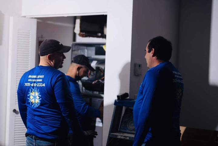 Fast, Reliable AC Repairs to Keep You Cool All Year!